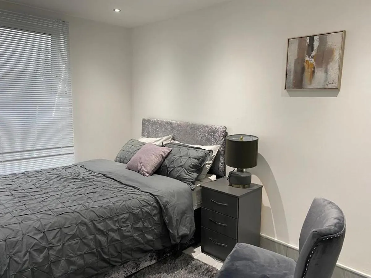 Luxurious 2-Bed Apartment In Woolwich London